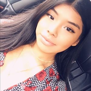 Meet your Posher, Selina